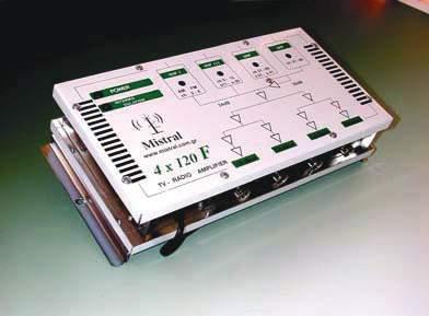 4x12 πολύ μεγάλος ενισχυτής κεντρικής κεραίας 4 εισόδων και 4 εξόδων Ο ενισχυτής 4x12 έχει τέσσερις ανεξάρτητες εισόδους και τέσσερις ανεξάρτητες εξόδους.