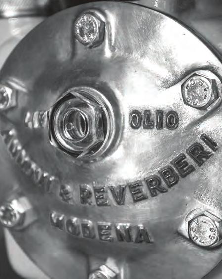 ΠΡΟΚΛΗΣΕΙΣ & ΕΠΙΤΥΧΙΕΣ 1958 O Umberto Annovi και Corrado Reverberi δημιούργησαν την Annovi Reverberi SpA. Δημιουργήθηκε η πρώτη αντλία: Urania 1962 Αρχίζουν οι εξαγωγές.