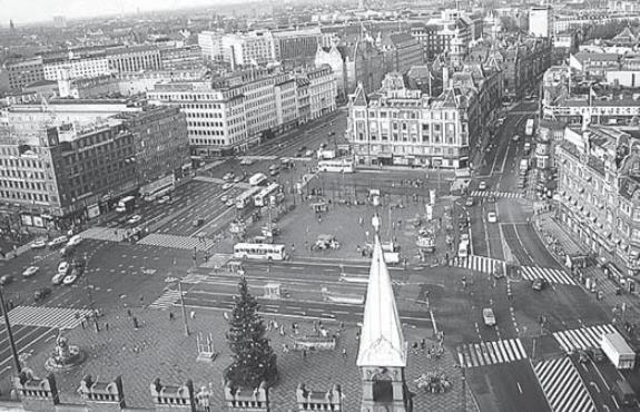 Εικόνα 19: Η κεντρική πλατεία της