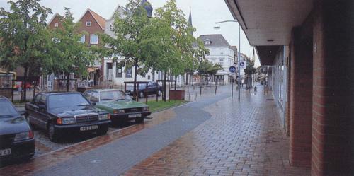 Εικόνα 64: Μετατροπή της Bahnhofstrasse σε «shopping boulevard» Πηγή:http://contextsensitivesolutions.