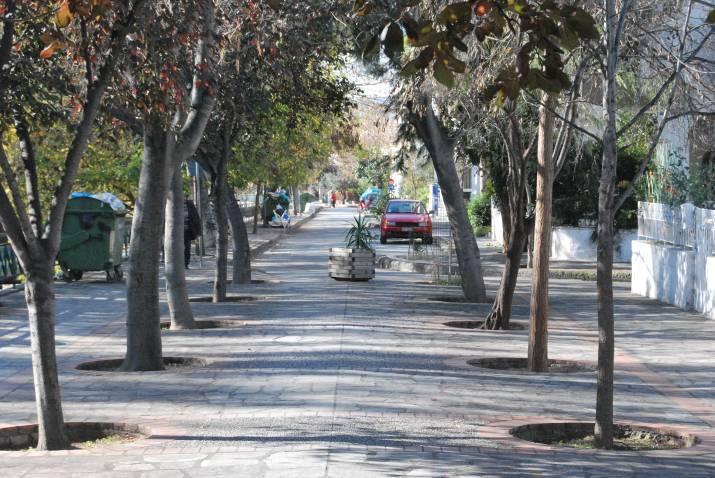 Παραδείγματα οδών ήπιας κυκλοφορίας Οδός Καραμπατζάκη, 1994 Η κυκλοφοριακή πρόταση για