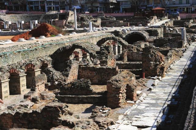 Ancient - Roman Forum, Odeon (11) The main road artery of the city within the walls, the Roman Via Regia, passed below the level of the modern Egnatia Street, on roughly the same axis, linking the