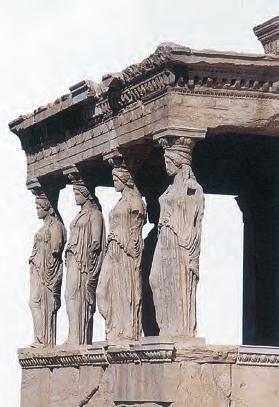 ΣΤΑ ΑΡΧΑΙΑ ΧΡΟΝΙΑ 73 2. Άποψη της Ακρόπολης Τα αγάλματα που έγιναν την περίοδο αυτή ήταν διαφορετικά από τους κούρους και τις κόρες. Τα πρόσωπα έχουν πιο φυσικά χαρακτηριστικά.