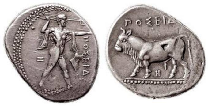 έστελνε πολλές αποικίες από την Κρήτη, έτσι κατοίκησε τα περισσότερα νησιά των Κυκλάδων, ενώ ταυτόχρονα κατέλαβε και αρκετά μεγάλη παραθαλάσσια περιοχή της Ασίας» (Διόδωρος Σικελιώτης, Βίβλος 5, 84)