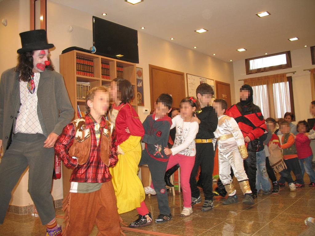 ΑΠΟΚΡΙΑΤΙΚΟ ΠΑΡΤΙ Στις 26 Φεβρουαρίου 2014, πραγματοποιήθηκε στο Σπίτι της Βεργίνας αποκριάτικο πάρτι για όλα τα παιδιά της ΠγτΠ.