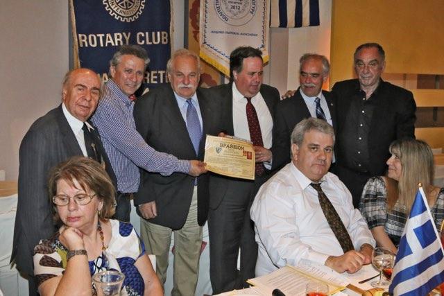 2) Δια την αρίστην συνεργασίαν µας εις ολους τους κοινούς οραµατισµούς µας και εις την ανταλλαγήν επισκέψεων µε πολυπληθείς αντιπροσωπείες κατά τας πανηγυρικάς συνεστιάσεις των Οµίλων µας τις