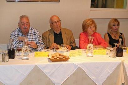 πρόεδρος του Ρόταρυ ο Καθηγητής του Πολυτεχνείου Κρήτης Φώσκολος Αντώνιος ειδικός στους υδρογονανθρακες και Επιτ.ροτ.,η κ.αμαλία Μπασιά Πρόεδρ.