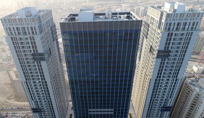 ΤΕΡΝΑ: Μία ελληνική εταιρεία κατασκεύασε ουρανοξύστη στα Εμιράτα για την βασιλική οικογένεια.