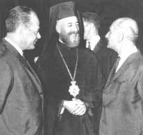 Ο Μακάριος με τον Γ. Γρίβα και τον Γ. Παπαδόπουλο, όταν ο τελευταίος είχε έρθει στην Κύπρο το καλοκαίρι του 1967.