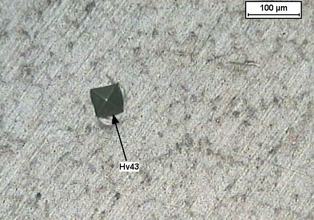 132 Σχήµα 36. Hv µε P=100gf, d=66µm.