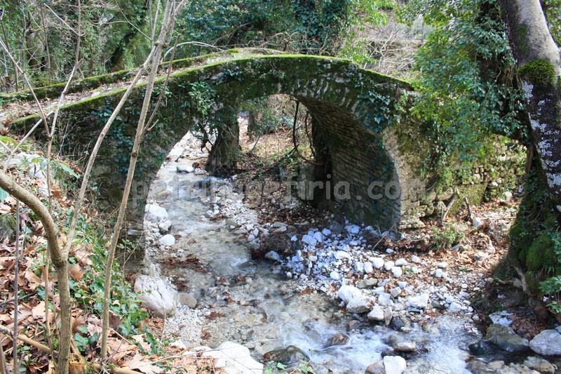 Το γεφύρι της Εκκλησιάς στην περιοχή της