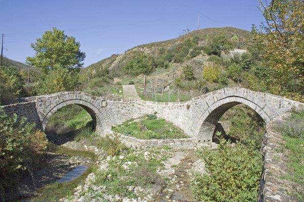 Τα δυο γεφύρια στον