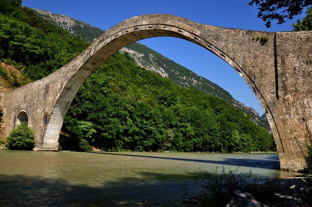 ΟΙ ΜΑΘΗΤΕΣ Αντωνίου Κωνσταντίνα-Σοφία Βαλάρη Ευαγγελία Γκαρτζώνη Παναγιώτα Γκόγκα Χριστίνα Ζάβαλη Ελένη Ζάβαλη Παρασκευή Καζή Βασιλική Καραβασίλη Χρυσαυγή-Κωνσταντίνα Καραμέτση Κωνσταντίνα