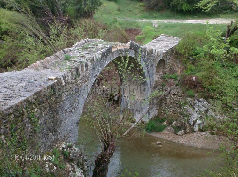 διαδρομής Τσεπέλοβο-Κήποι Το γεφύρι της