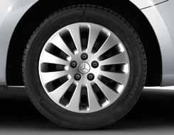 Οι τροχοί με ζάντες αλουμινίου 40,6 cm μειώνουν τους κραδασμούς και αναβαθμίζουν οπτικά το όχημα.