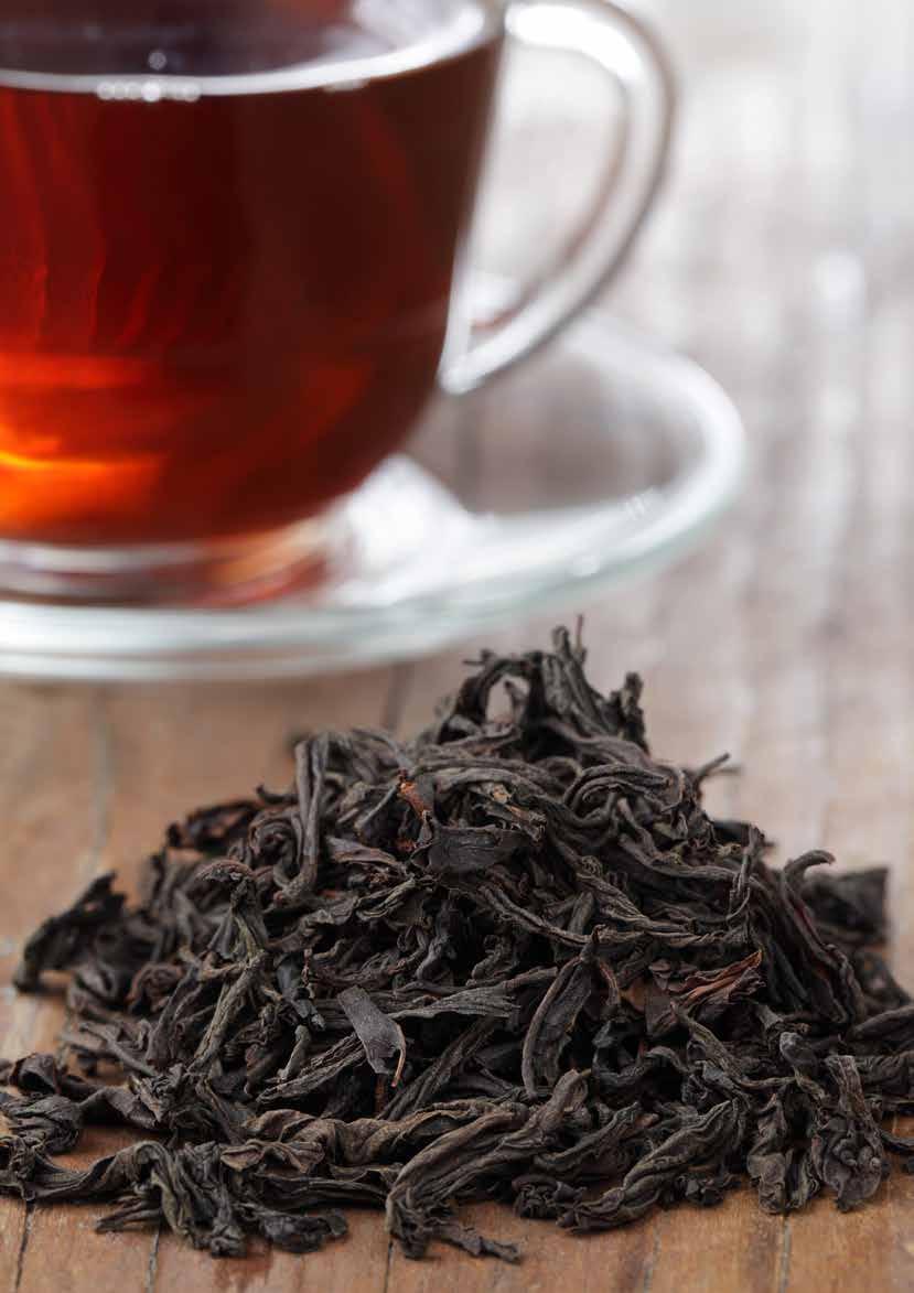 Μαυρο τσάι Το μαύρο τσάι φτιάχνεται από πράσινα φύλλα τσαγιού, μπουμπούκια και βλαστάρια του ίδιου φυτού. Η διαδικασία της οξείδωσης το διαφοροποιεί από το πράσινο τσάι.