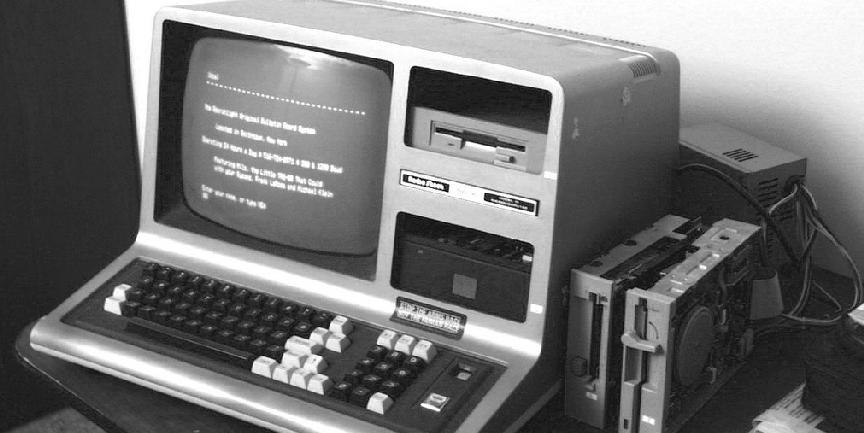 Μηχανικοί υπολογιστές, όπως ο προσθέτης με βάση το δέκα, τοκομπτόμετρο, το Μονρό, το Κούρτα και το Addo-X παρέμειναν σε χρήση μέχρι τη δεκαετία του 1970.