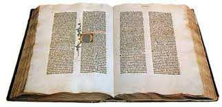 Η τελική επιτυχία για την αξιοποίηση της εφεύρεσής του ήρθε µε την εκτύπωση, το 1455, της Βίβλου µία αισθητικά άριστη