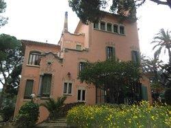 Gaudi House Museum Η Οικία Μουσείο Γκαουντί βρίσκεται στο Πάρκο Γκουέλ.
