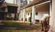 П. Ј., 2014) Fig. 22 Entrance to the barn (photo P. P. Ј., 2014) Fig. 23 WC in ield with a septic tank (photo P. P. Ј., 2014) У један се улази из старе куће, тј.