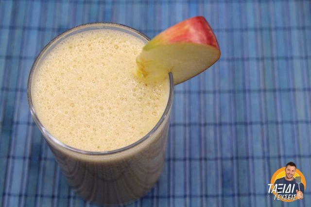 Σούπερ δυναμωτικός χυμός αποτελούμενος από 3Μ. Μάνγκο, μπανάνα και μήλο! Ο πιο εύκολος τρόπος για να πάρεις τόσες πολλές βιταμίνες μαζεμένες. Πάμε να δημιουργήσουμε τον τέλειο χυμό!