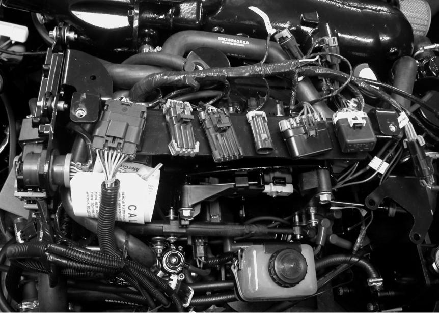 Ενότητα 2 - Γνωρίστε καλύτερα το συγκρότημα κινητήρα που αγοράσατε Ένας ασφαλειοδιακόπτης προστατεύει την πλεξούδα καλωδίωσης του κινητήρα και το καλώδιο τροφοδοσίας των