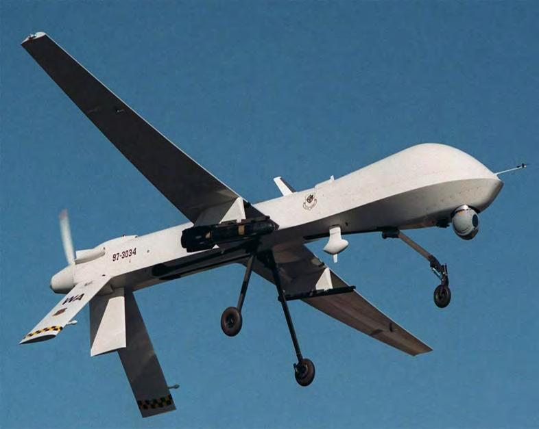 ΕΙΣΑΓΩΓΗ Εικόνα 2: UAV τύπου αεροσκάφους Πηγή: https://pmcdeadline2.files.wordpress.com/2011/10/predator-drone111020004510.