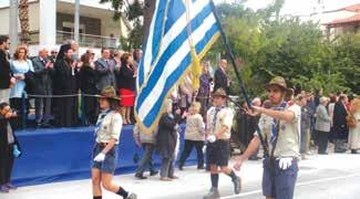 Πλήθος κόσμου συγκεντρώθηκε και χειροκρότησε τη νεολαία του Δήμου μας και συνεχάρη το Δήμαρχο Παντελή Ξυριδάκη για την άρτια διοργάνωση και συνεργασία των υπηρεσιών Παιδείας, Καθαριότητας, Πρασίνου