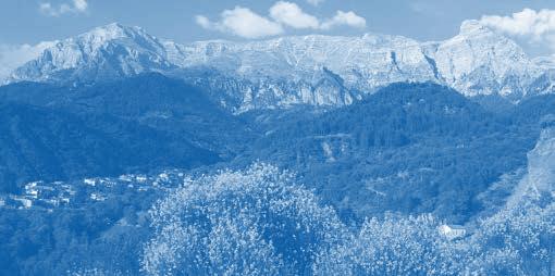 για γεύμα στη πόλη και το απόγευμα επιστροφή στη ΛΑΡΙ- ΣΑ. Διανυκτέρευση.
