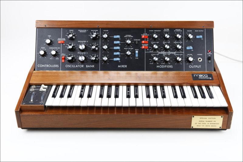 Εικόνα 2.9 Το minimoog 1980 σήμερα Από το 1980 υπάρχει μια διαρκής εξέλιξη της βιομηχανίας των synthesizers.