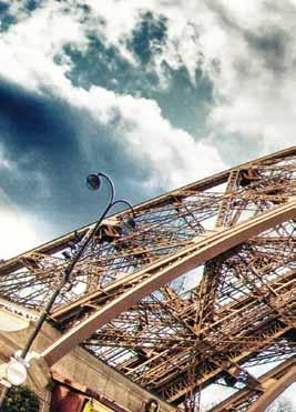 Παρίσι 5 & 6 ημέρες Η πόλη του Φωτός 1η ημέρα: ΘΕΣ/ΝΙΚΗ - ΠΑΡΙΣΙ - ΝΥΧΤΕΡΙΝΗ ΠΕΡΙΗΓΗΣΗ- ΚΡΟΥΑΖΙΕΡΑ ΣΤΟ ΣΗΚΟΥΑΝΑ - ΜΟΝΜΑΡΤΗ Συγκέντρωση στο αεροδρόμιο ΜΑΚΕΔΟΝΙΑ. Έλεγχος και πτήση για Παρίσι.