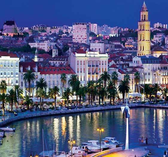 Το ξενοδοχείο διαθέτει 3 ανελκυστήρες που παρέχουν πρόσβαση στην πλήρως εξοπλισμένη με