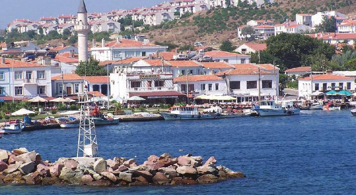 Μπαίνοντας στην Ανατολική Θράκη και περνώντας έξω από την Κεσάνη, θα περάσουμε τα στενά του Ελλησπόντου από την Μάδυτο στο Τσανάκκαλε, με το ferryboat.
