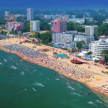 της χώρας, στα παράλια της Μαύρης Θάλασσας. Είναι γνωστή και ως Η Θαλάσσια Πρωτεύουσα ή Η Καλοκαιρινή Πρωτεύουσα της Βουλγαρίας. Η πόλη πήρε το όνομα Στάλιν από το 1949 ως το1956.