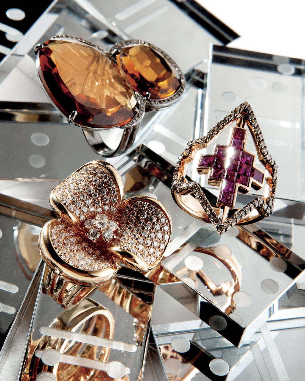 STYLE απο πανω: Δαχτυλίδι από Black Rhodium χρυσό 18Κ με κίτρινο quartz και καφέ διαμάντια, Mara Kartali, marakartali.com.