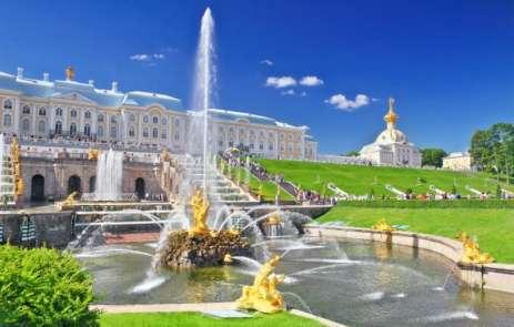 Η ξενάγησή μας θα ολοκληρωθεί με τον μεγαλοπρεπή Καθεδρικό Ναό του Αγ. Ισαάκ, τον μεγαλύτερο Ναό της Αγίας Πετρούπολης, χωρητικότητας 14.