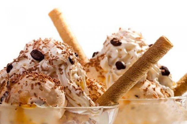 Smrznuti dezerti 1) mlečni sladoled (min. 5% ml. masti) 2) krem sladoled (min. 2,5% ml. masti) 3) sladoled (2,5% mlečne i/ili biljne masti) 4) smrznuti voćni desert (min.