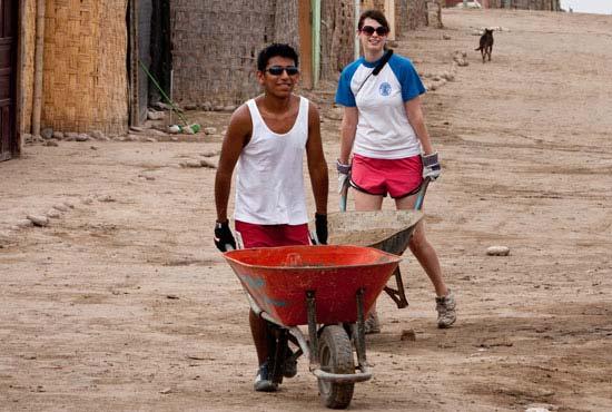 students. From Rotary International In August 2007, Pisco made headline news worldwide after an 8.0-magnitude earthquake leveled more than 80 percent of the city and killed about 600 people.