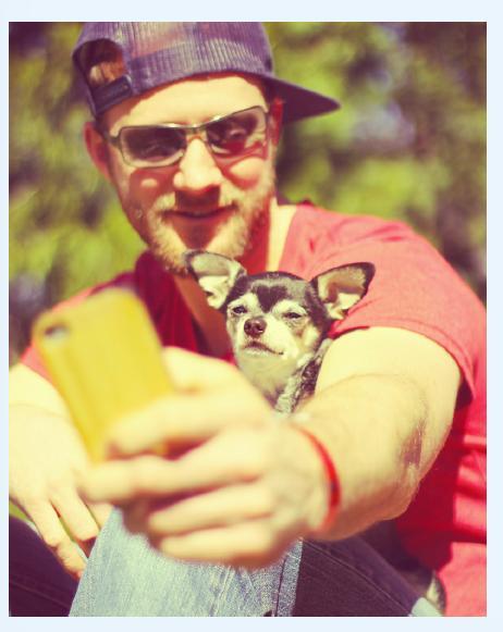 Selfies, Selfies Παντού Η εταιρεία Dallas Pets Alive χρησιμοποίησε το φαινόμενο των selfie για να βοηθήσει αδέσποτα ζώα να βρουν