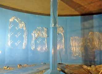 2009) v rozvodných sieťach, prívodných potrubiach a vodojemoch.