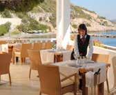 Wyndham Loutraki Poseidon Resort και Ramada Loutraki Poseidon Resort: δύο θέρετρα που προέκυψαν από την ανάληψη του ιστορικού ξενοδοχείου Poseidon Resort από τον Αμερικανικό όμιλο Wyndham Hotel Group.