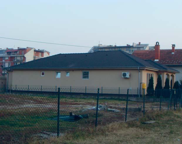 Регион 4, Источна Србија Region 4, East Serbia 9 7 8 Основа приземља Ground floor 8 7 6 5 4 3 Г G <50% [] ходник, [] дневна соба, [3] трпезарија, [4] кухиња, [5] тоалет, [6] купатило, [7] остава, [8]