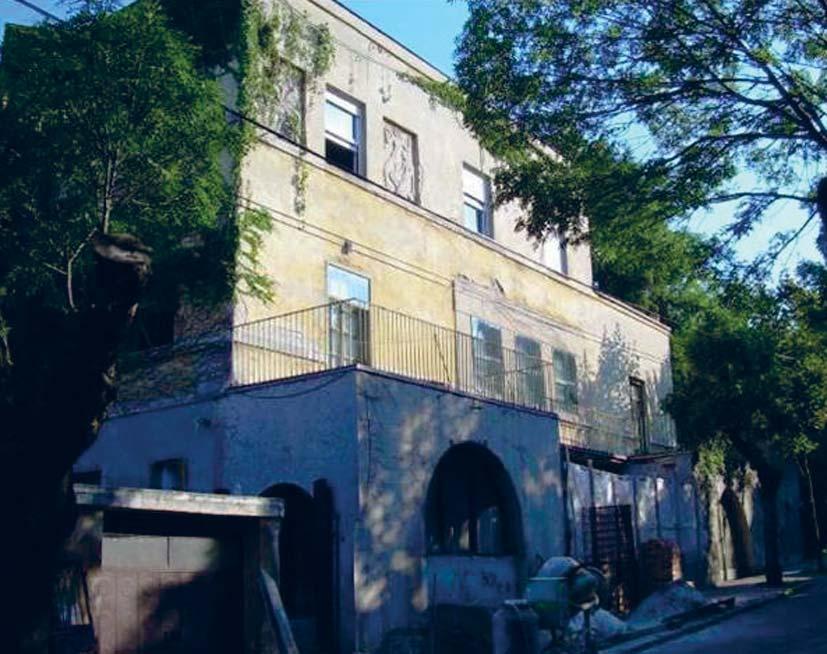 Регион 6, Београд Region 6, Beograd 5 5 7 9 6 4 4 6 6 9 0 5 9 9 3 3 8 Основа приземља Groundfloor Основа спрата First floor Б B <50% [] улаз, [] соба, [3] дневна соба, [4] кухиња, [5] остава, [6]