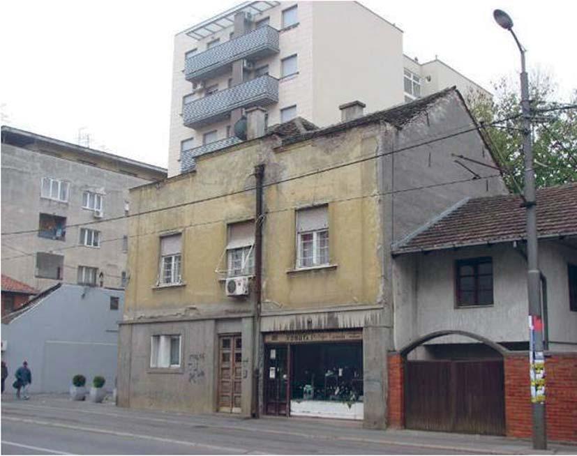 Регион 6, Београд Region 6, Beograd 6 6 6 3 4 3 4 7 6 5 8 6 5 Основа приземља Groundfloor Основа спрата First floor Б B <50% [] ходник, [] купатило, [3] кухиња, [4] трпезарија, [5] дневна соба, [6]