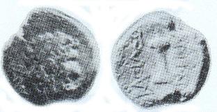 295 Figures Figure KA1: King Antiochus on obverse with winged thunderbolt on reverse. Source: Manganaro (1990a) Plate 85 Fig. 5. (Collection Cammarata).