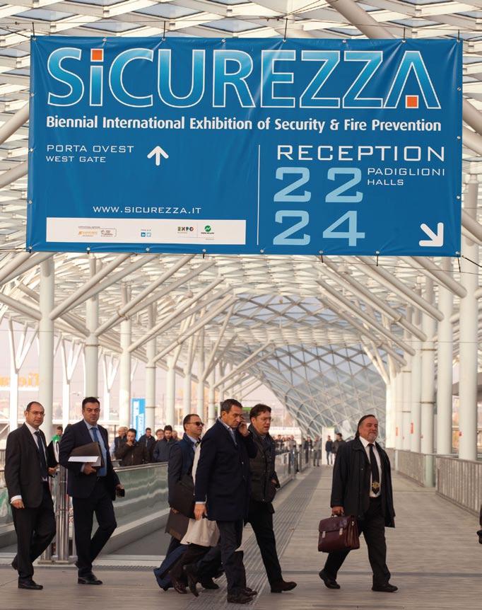 ρεπορτάζ SICUREZZA 2015 Ο κόσμος της Ασφάλειας συναντήθηκε ξανά στο Μιλάνο Η 18η διοργάνωση της SICUREZZA, με 18955 επισκέπτες, 333 εκθέτες από 30 χώρες, πάνω από 100 brands προϊόντων και 67