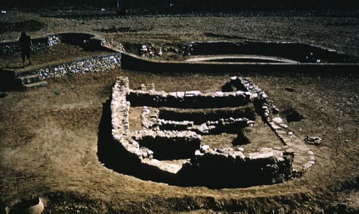 Πρώιμη Εποχή του Χαλκού - Οικισμοί και αρχιτεκτονική - Παρατηρείται αύξηση μεγέθους ενός αριθμού οικισμών (π.χ. Μάνικα Εύβοια).