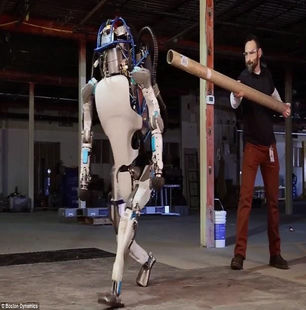 2016, Atlas upgrade! Πλήρως αυτόνομο ρομπότ. Έρευνα και διάσωση.