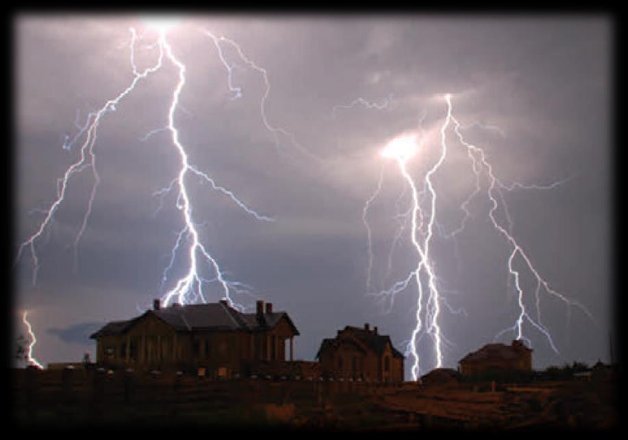Φυσική για Μηχανικούς Ηλεκτρικό Δυναμικό Εικόνα: Οι διαδικασίες που συμβαίνουν κατά τη διάρκεια μιας καταιγίδας προκαλούν μεγάλες διαφορές ηλεκτρικού