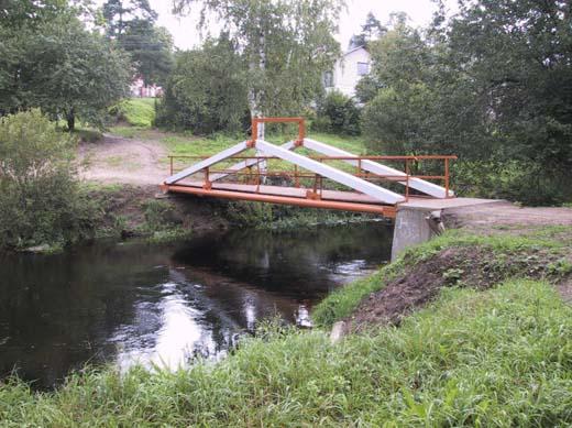 Līdaciņu ezers (Līdacis) atrodas 1,2 km uz Z no Baldas ietekas Maltā, 6,4 km uz Z no Pušas. Spoguļa Maltas pagasta teritorijas plānojums 3.4.attēls. Raksturīgs Maltas ezera krasts [V.Līcīte, www.